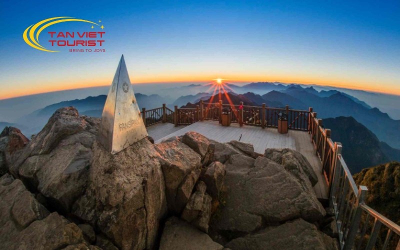 sapa-fanxipan-moana-view (1)