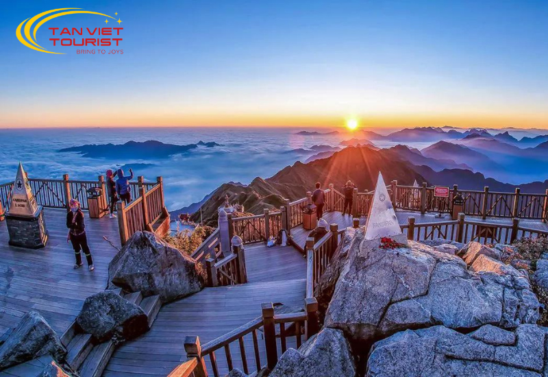 sapa-fanxipan-moana-view
