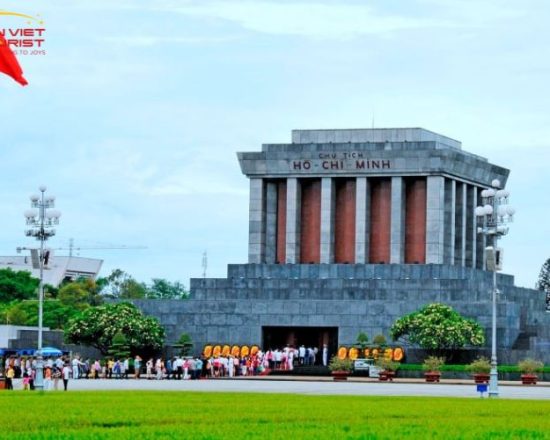 Lăng Bác - Văn Miếu Quốc Tử Giám - Bảo tàng Dân tộc học Việt Nam